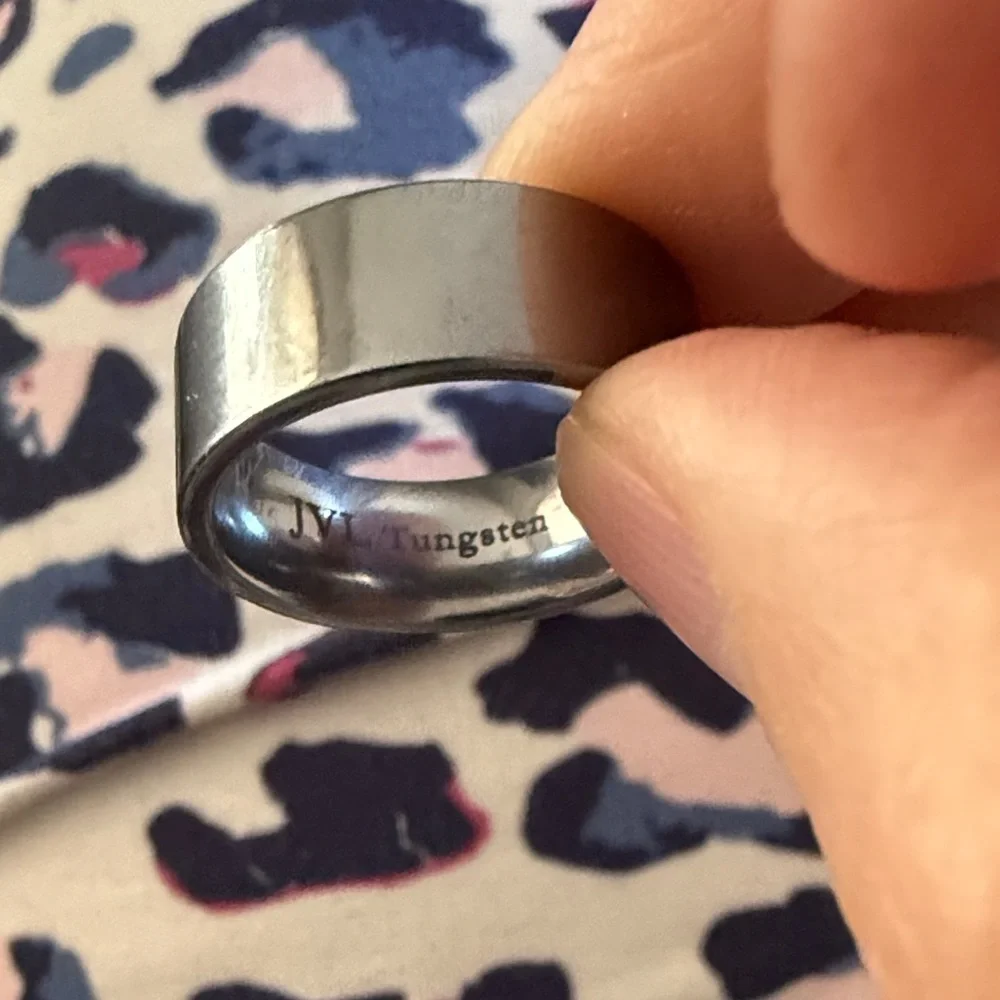 Men's Polished Silver Band
